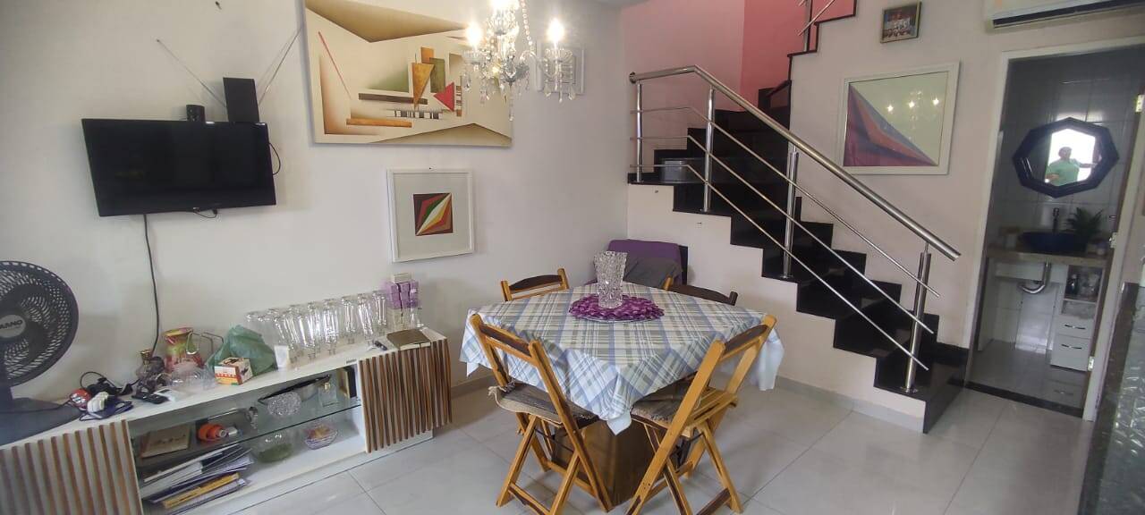 Casa à venda com 3 quartos, 130m² - Foto 3