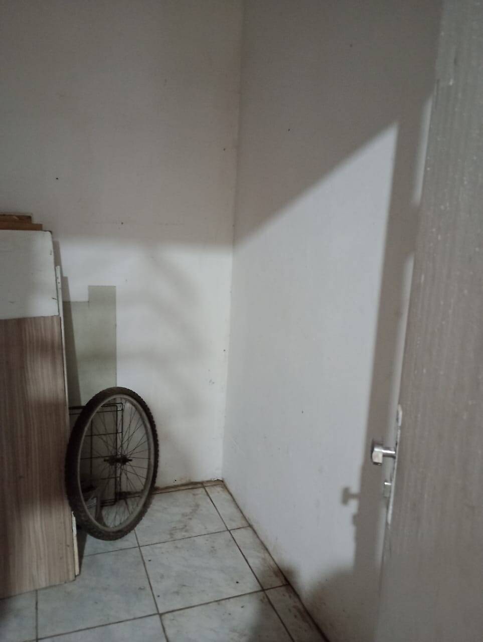 Casa à venda com 2 quartos, 200m² - Foto 7