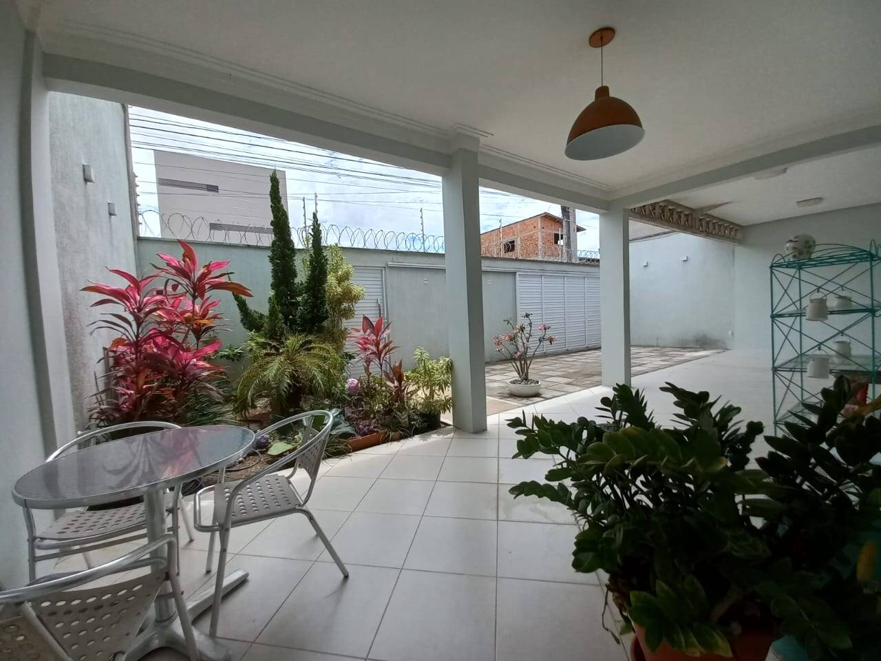 Casa à venda com 4 quartos, 380m² - Foto 4