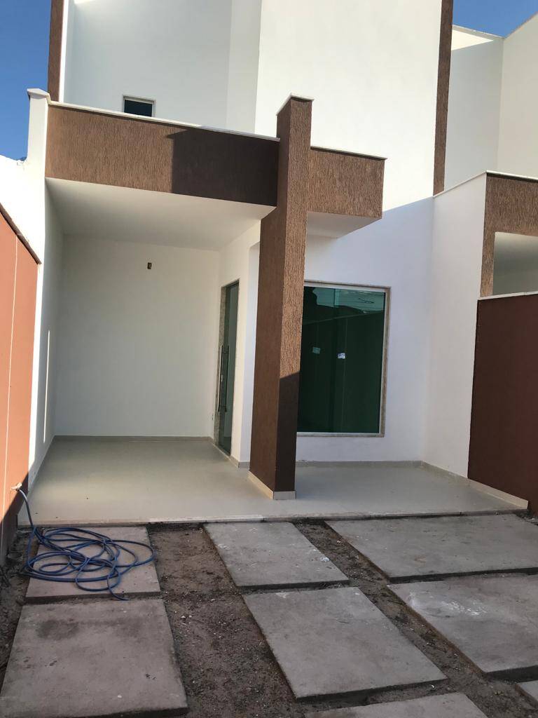 Casa à venda com 3 quartos, 150m² - Foto 2