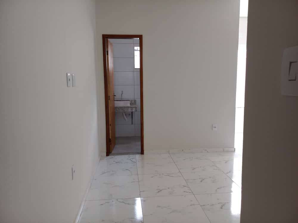 Casa à venda com 2 quartos, 75m² - Foto 13