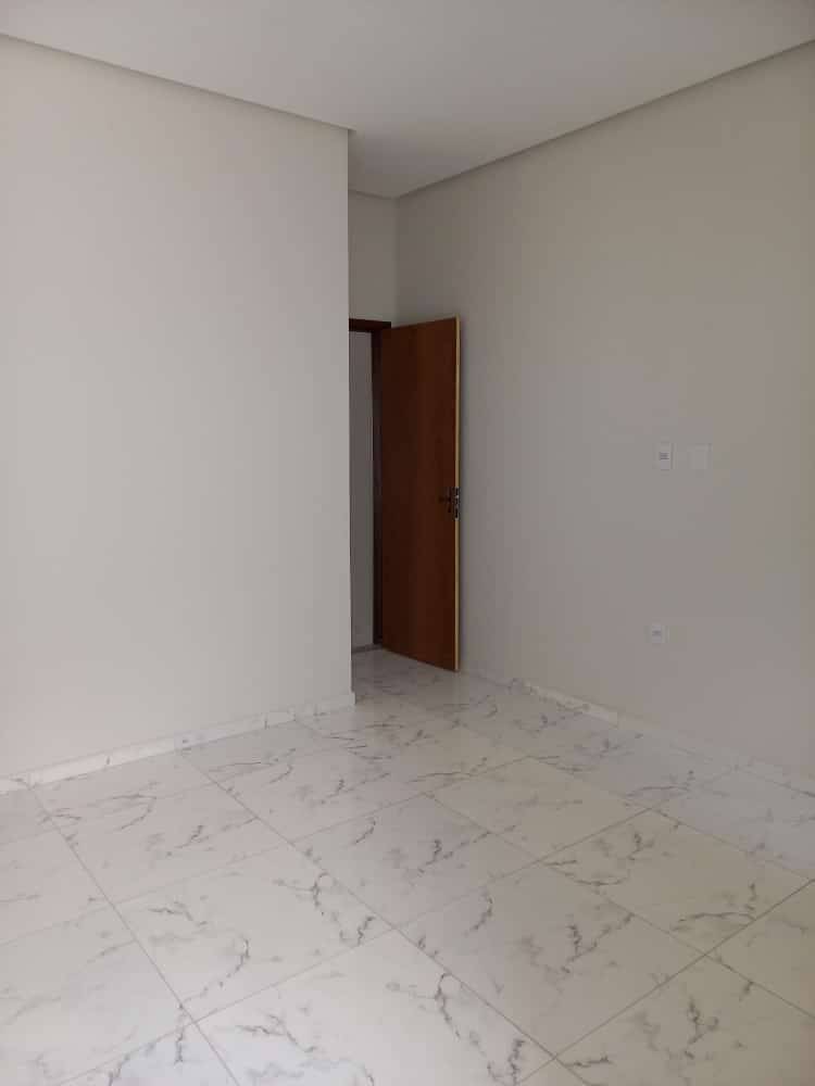 Casa à venda com 2 quartos, 75m² - Foto 11