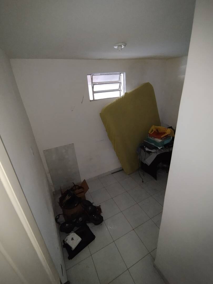 Casa à venda com 2 quartos, 180m² - Foto 11