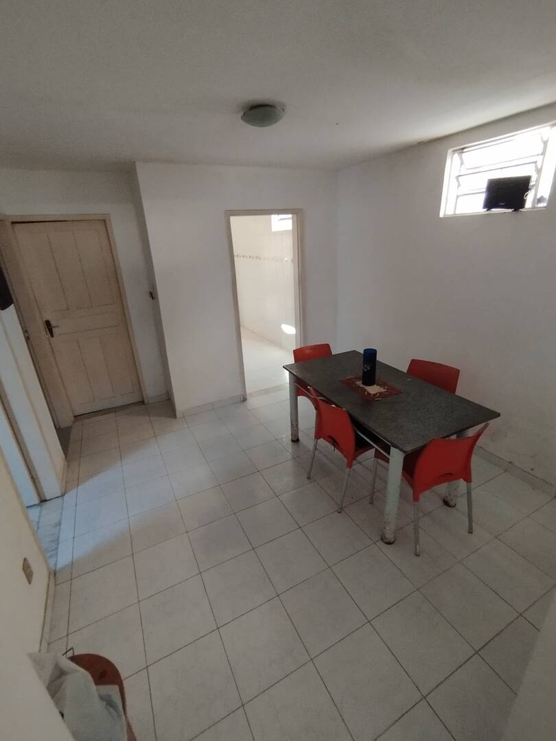 Casa à venda com 2 quartos, 180m² - Foto 5