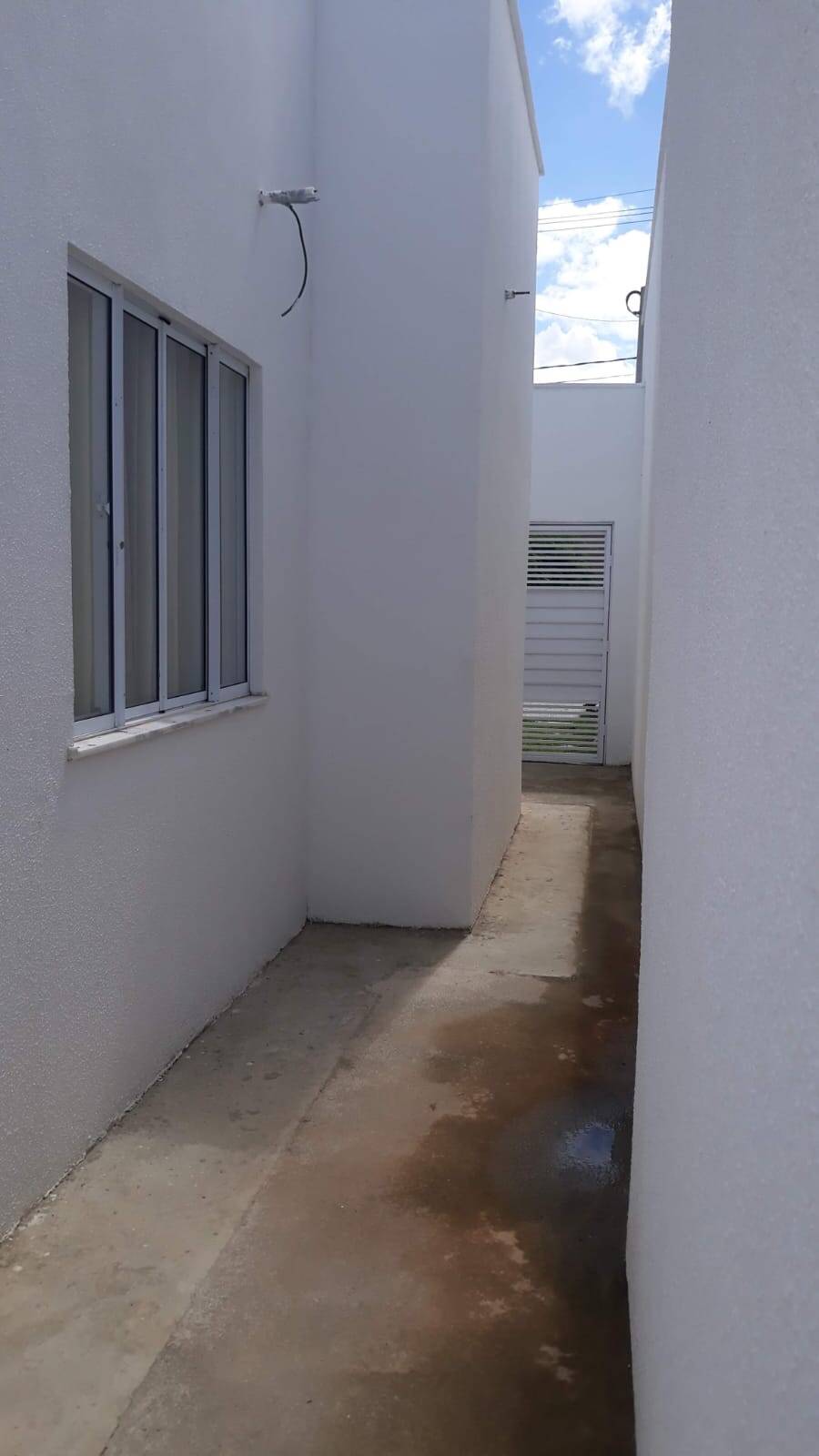 Casa à venda com 3 quartos, 66m² - Foto 14