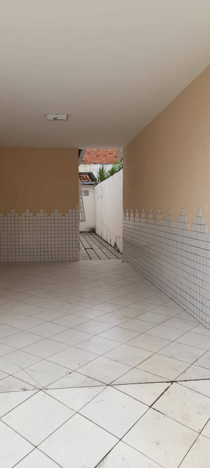 Casa à venda com 4 quartos, 200m² - Foto 3