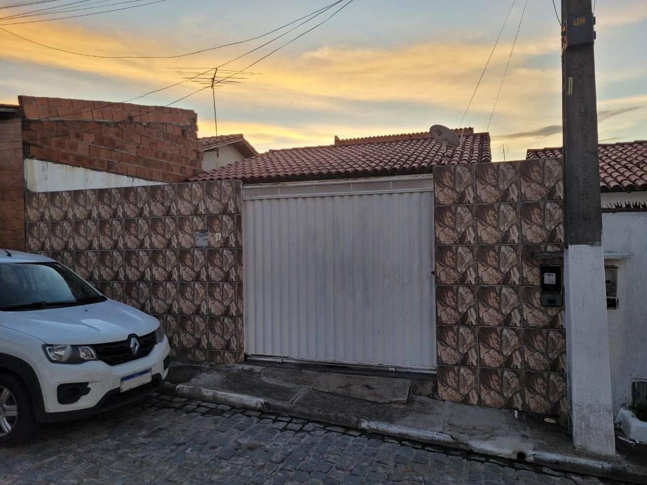 Casa de Condomínio à venda com 2 quartos, 124m² - Foto 1