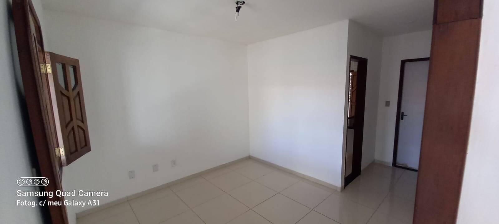 Casa à venda com 2 quartos, 200m² - Foto 6