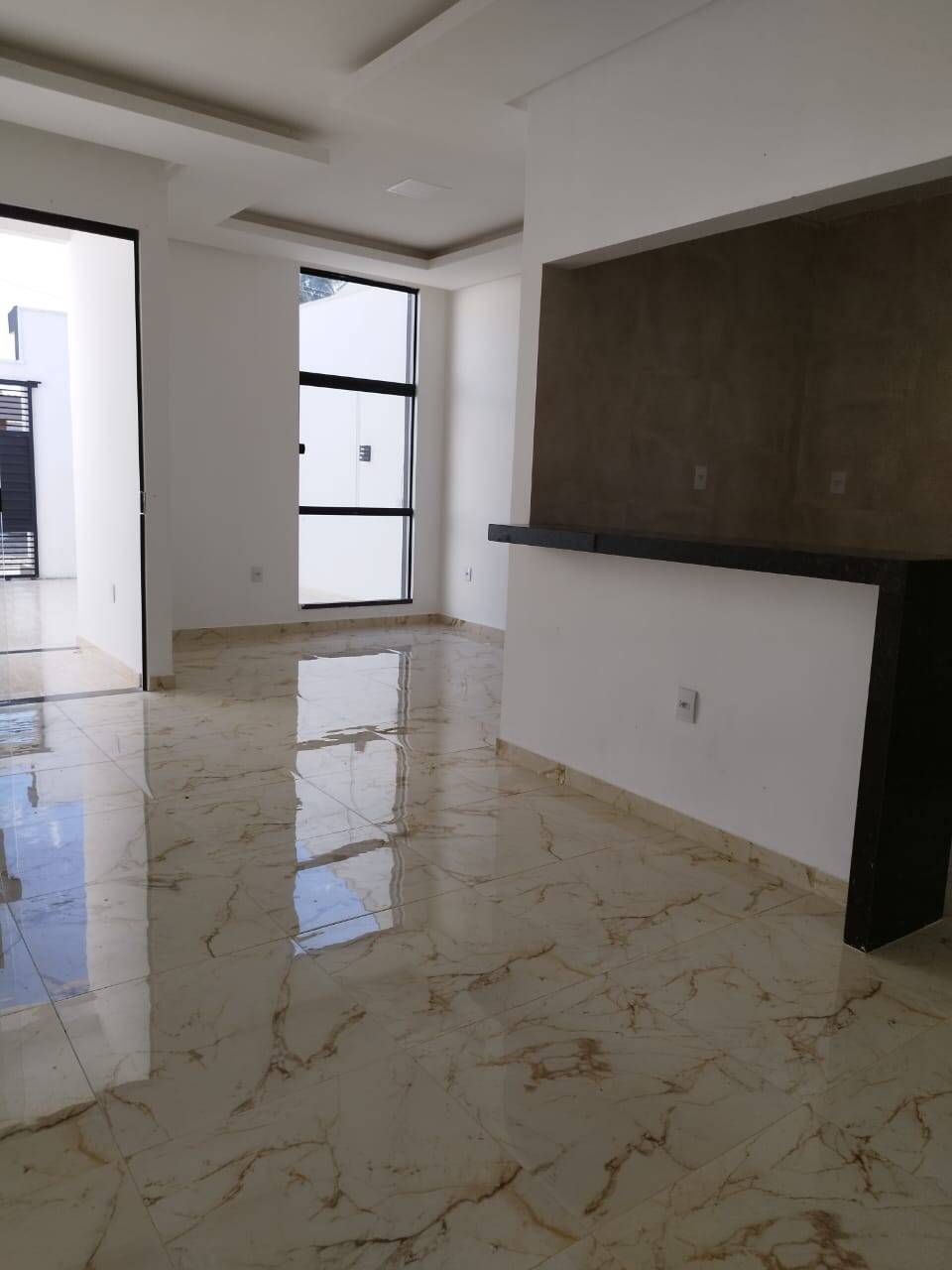 Casa à venda com 3 quartos, 87m² - Foto 4