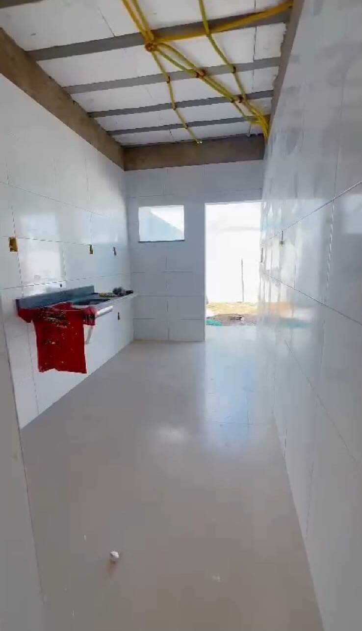 Casa à venda com 2 quartos, 62m² - Foto 7