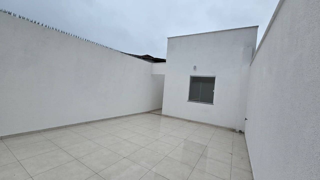 Casa à venda com 2 quartos, 54m² - Foto 11