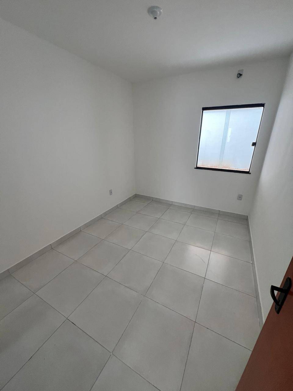 Casa à venda com 2 quartos, 68m² - Foto 9