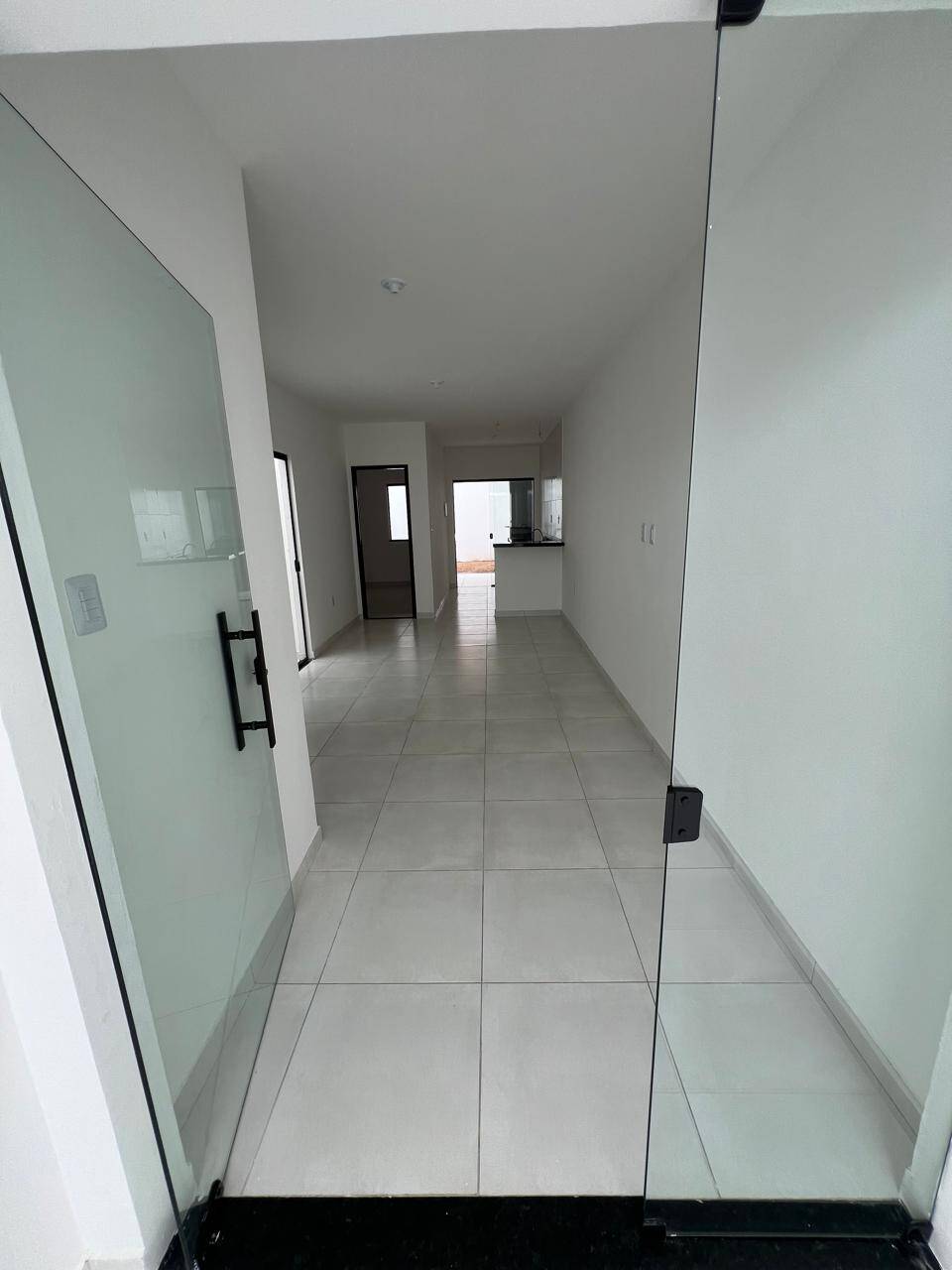 Casa à venda com 2 quartos, 68m² - Foto 4